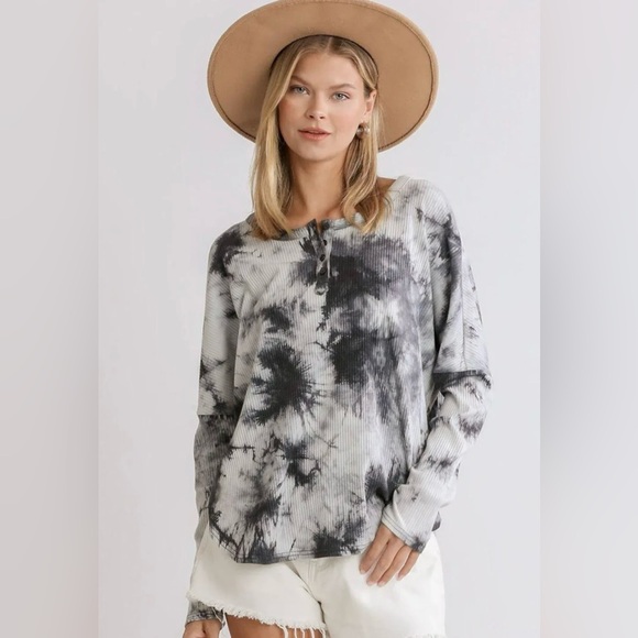 Umgee Tops - Umgee Black snd Gray Tie-Dye Long Sleeve Top NWT Size S